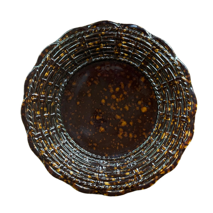 Molasses Tortoise Basket Jubilee Dinner Plate