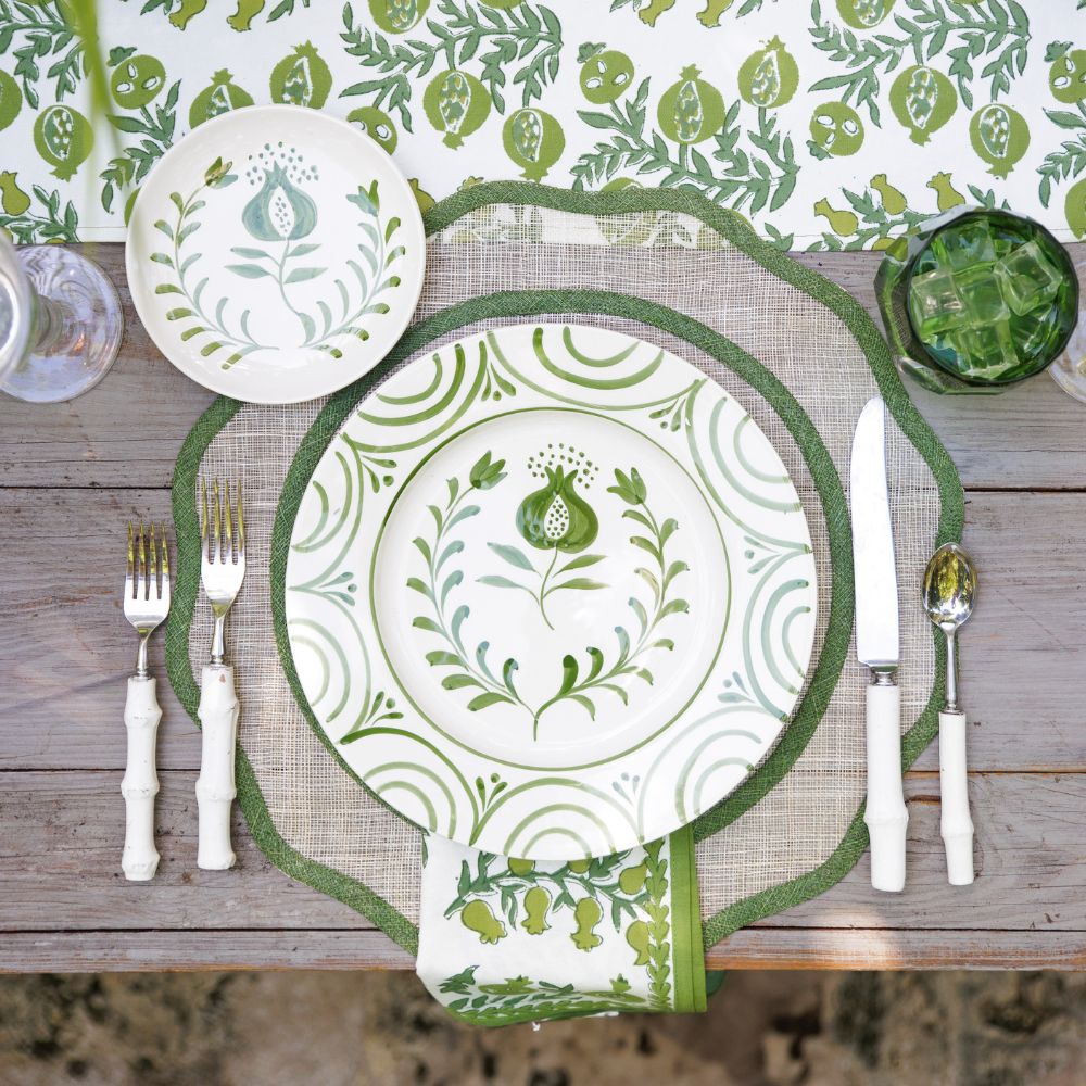 Green Scalloped Rice Paper Placemat