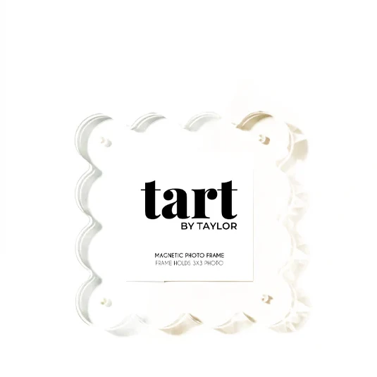 Scalloped Acrylic Photo Frame