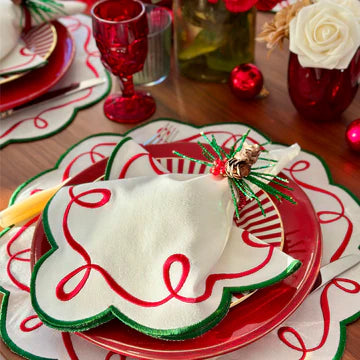 Ribbon Twirl Red Green Napkins