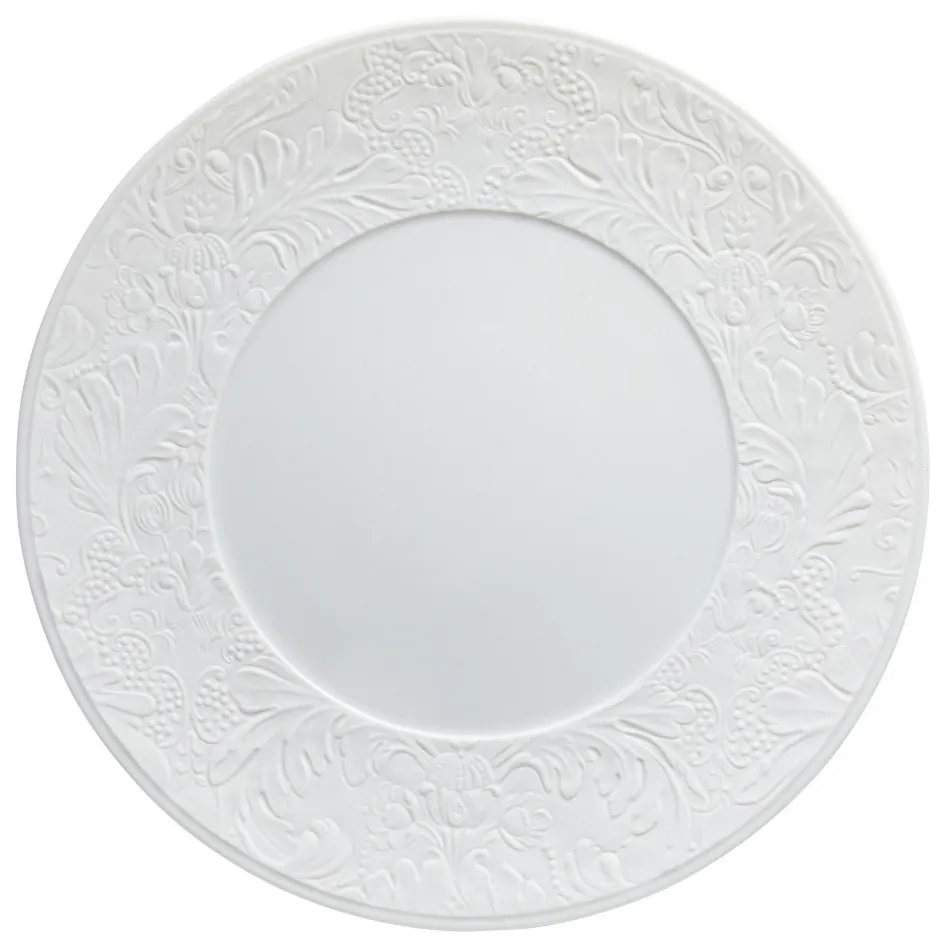 Italian Renaissance White American Dinner Plate with Engraved Rim