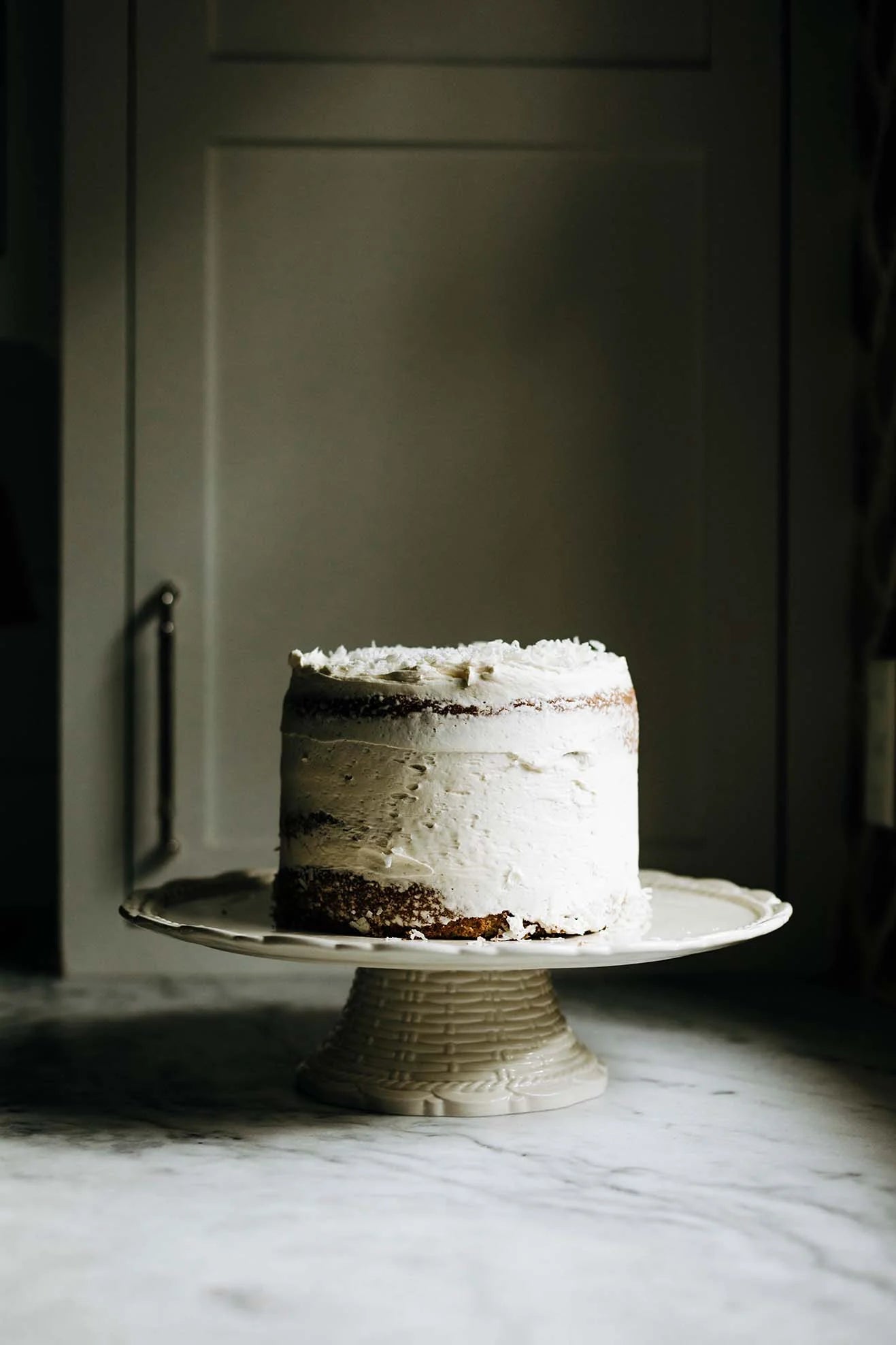 Linen Basket Jubilee Cake Stand