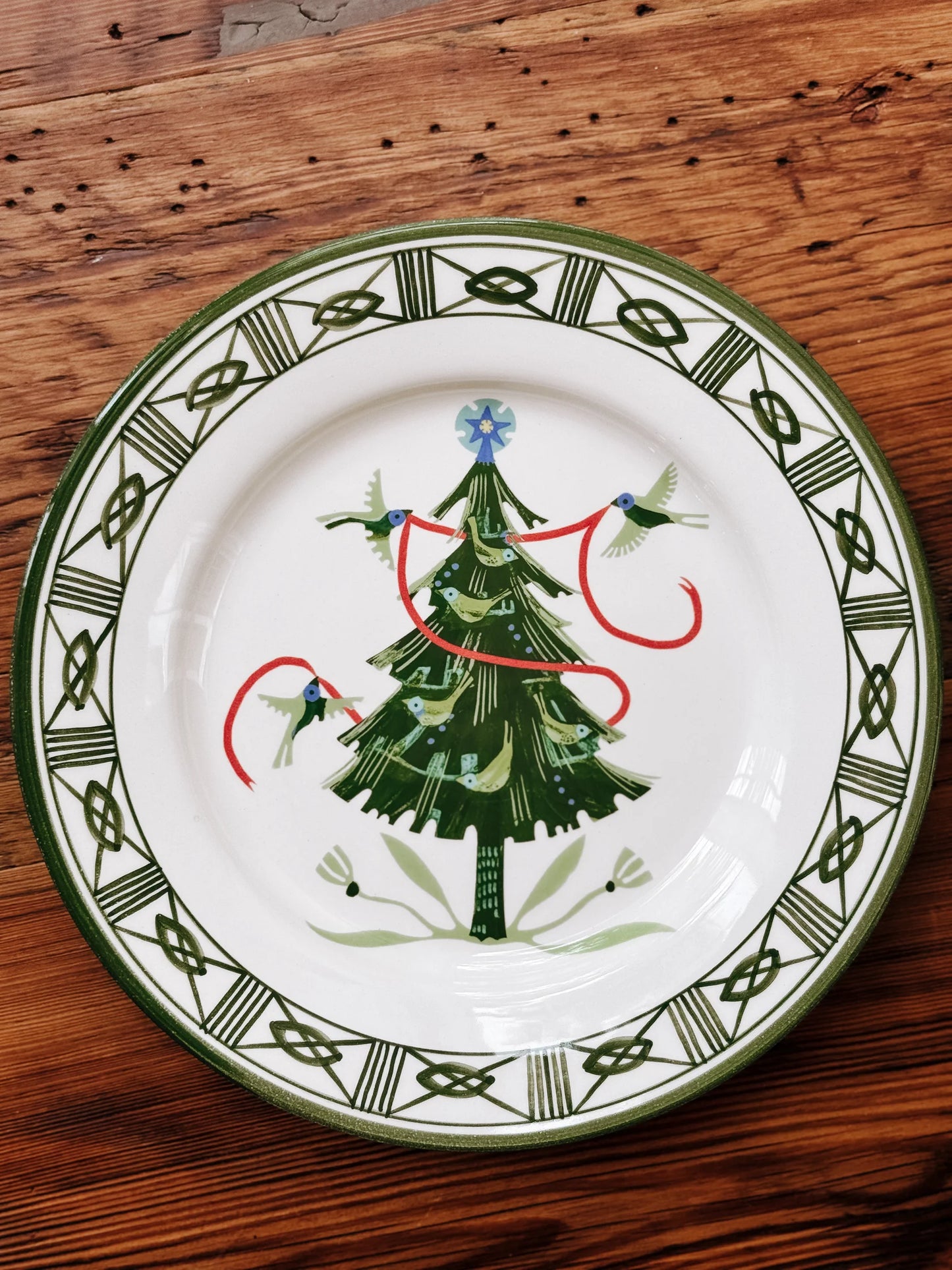 Songbird Tannenbaum Dinner Plate - Filigree